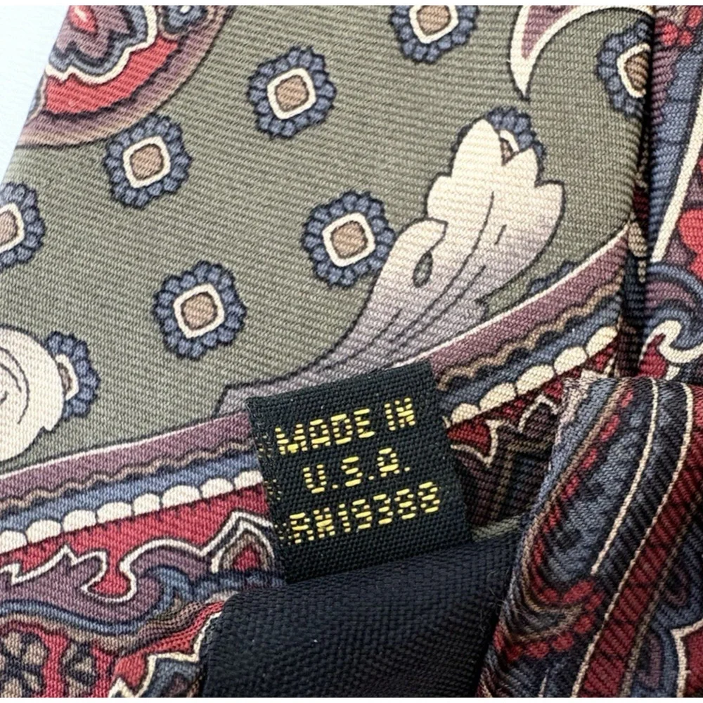 Vintage Bill Blass Silk Paisley Tie Olive Green Red Cream Made in USA 56.5